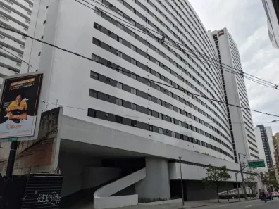 Apartamento com 2 Quartos para alugar, 64m² no Centro, Curitiba