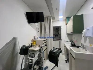 Sala Comercial para alugar, 18m² no Boqueirão, Santos