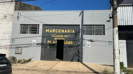 Galpão/Depósito/Armazém para alugar, 380m² no São Geraldo, Porto Alegre