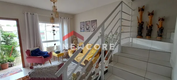 Sobrado com 2 Quartos à venda, 77m² no Itacolomi, Balneário Piçarras