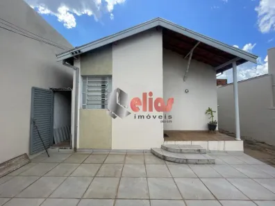 Casa com 3 Quartos à venda, 220m² no Parque União, Bauru