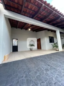 Casa com 3 Quartos à venda, 128m² no Jardim Patrícia, Uberlândia