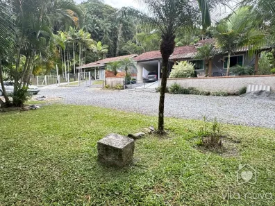 Fazenda/Sítio com 3 Quartos à venda, 300m² no Vila Nova, Joinville