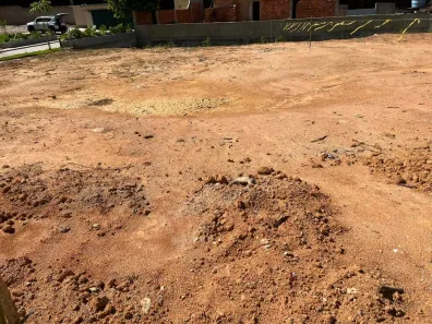 Lote/Terreno à venda, 441m² no Carangola, Petrópolis