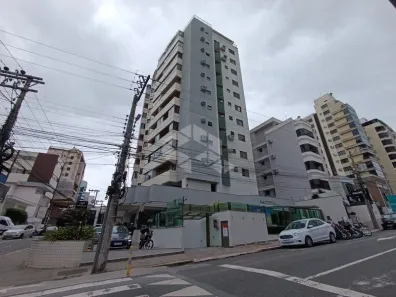 Apartamento com 2 Quartos para alugar, 100m² no Centro, Florianópolis