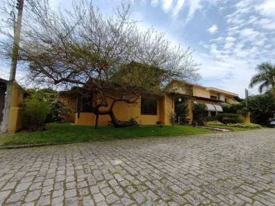 Casa de Condomínio com 4 Quartos à venda, 754m² no Piratininga, Niterói