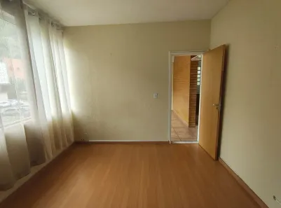 Apartamento com 2 Quartos à venda, 55m² no Quarteirão Brasileiro, Petrópolis