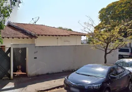 Casa com 3 Quartos à venda, 122m² no Jardim Londrilar, Londrina