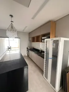 Casa de Condomínio com 3 Quartos para alugar, 145m² no Ponta Negra, Manaus