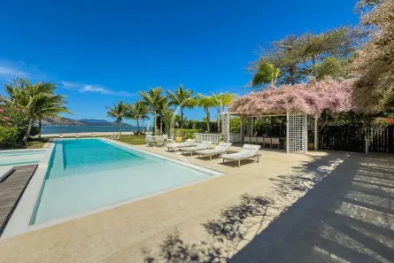 Casa de Condomínio com 6 Quartos à venda, 1100m² no , Mangaratiba