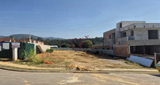 Lote/Terreno à venda, 677m² no Jardim das Samambaias, Jundiaí