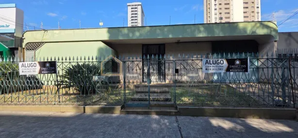 Imóvel Comercial com 4 Quartos para alugar, 356m² no Centro, Piracicaba