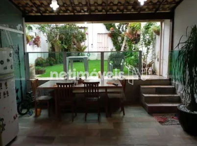Casa com 2 Quartos à venda, 76m² no Parque Xangri-Lá, Contagem