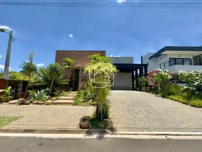Casa de Condomínio com 4 Quartos à venda, 350m² no Portal dos Bandeirantes Salto, Salto