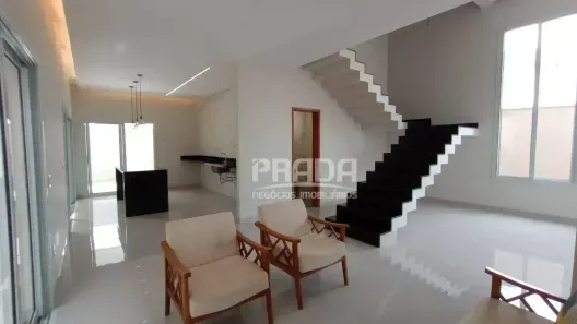 Casa com 3 Quartos à venda, 193m² no Jardim Colina, Uberlândia