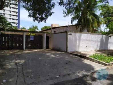 Casa com 4 Quartos à venda, 263m² no Capim Macio, Natal