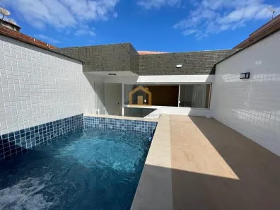 Casa com 4 Quartos à venda, 198m² no Embaré, Santos