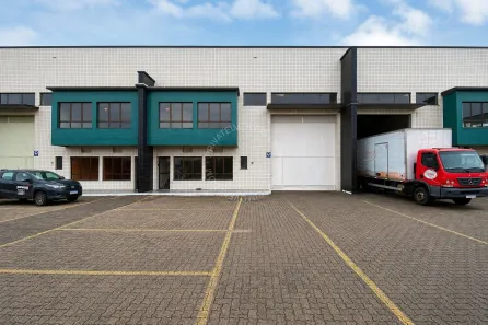 Galpão/Depósito/Armazém para alugar, 700m² no Sarandi, Porto Alegre