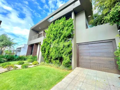 Casa com 3 Quartos à venda, 209m² no XANGRI-LÁ, Xangri-lá