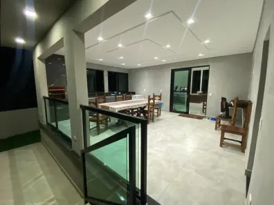 Sobrado com 2 Quartos à venda, 400m² no Condomínio Riviera de Santa Cristina XIII, Paranapanema