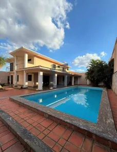 Casa com 4 Quartos à venda, 400m² no Centro, Anápolis