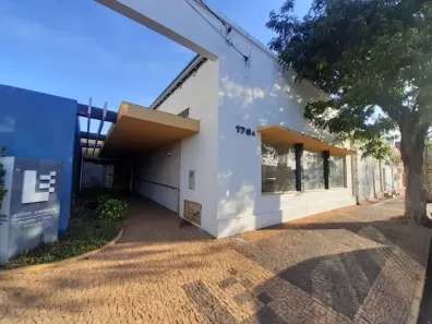 Sala Comercial para alugar, 500m² no Jardim Maria Izabel, Marília