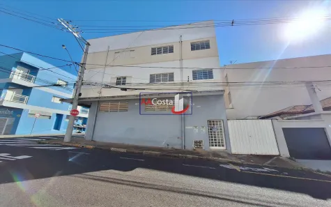 Apartamento com 3 Quartos para alugar, 96m² no Centro, Franca