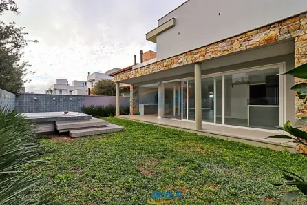 Casa com 4 Quartos à venda, 365m² no Lagoa da Conceição, Florianópolis