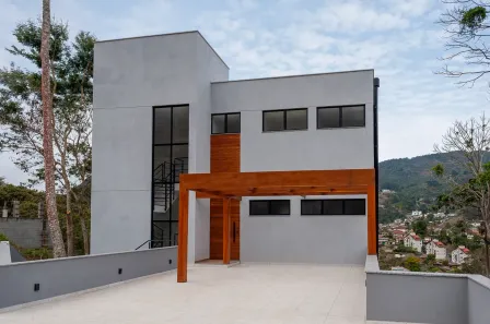 Casa de Condomínio com 3 Quartos à venda, 267m² no Cônego, Nova Friburgo