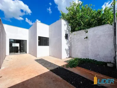 Casa com 3 Quartos à venda, 75m² no São Jorge, Uberlândia