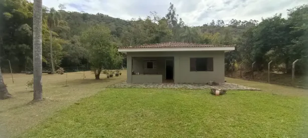 Fazenda/Sítio com 3 Quartos à venda, 198m² no Caete (Mailasqui), São Roque