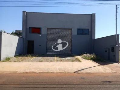 Galpão/Depósito/Armazém para alugar, 230m² no Novo Mundo, Uberlândia