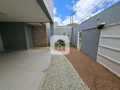 Casa com 3 Quartos à venda, 223m² no Bosque dos Buritis, Uberlândia