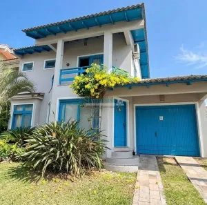 Sobrado com 4 Quartos à venda, 167m² no Parque da Matriz, Cachoeirinha