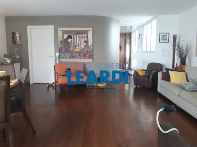 Sobrado com 4 Quartos à venda, 431m² no Sumaré, São Paulo