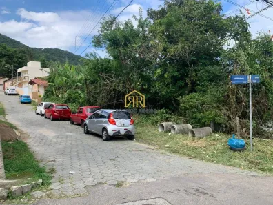 Lote/Terreno à venda, 1350m² no Itacorubi, Florianópolis