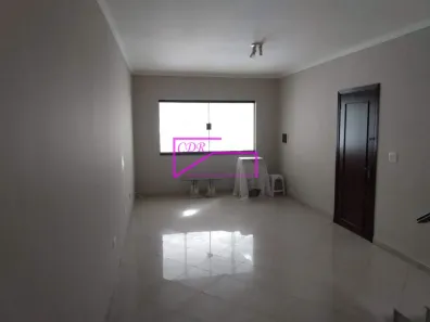 Sobrado com 3 Quartos para alugar, 150m² no Jardim Textil, São Paulo