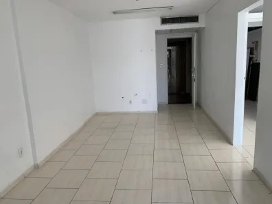 Sala Comercial à venda, 62m² no Taquara, Rio de Janeiro