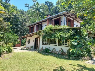 Casa com 10 Quartos à venda, 327m² no Albuquerque, Teresópolis