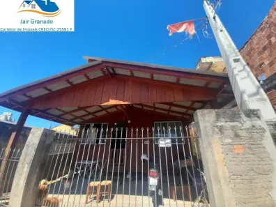 Casa com 5 Quartos à venda, 288m² no Monte Alegre, Camboriú