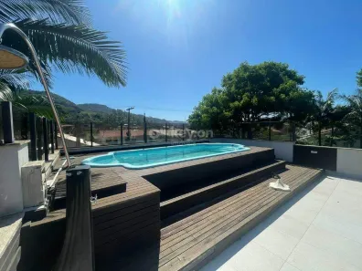 Casa com 3 Quartos para alugar, 160m² no Fábio Silva, Tubarão