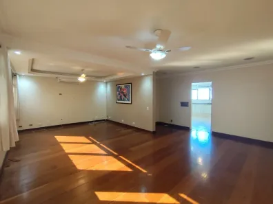 Apartamento com 3 Quartos para alugar, 138m² no Petrópolis, Porto Alegre