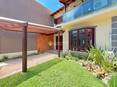 Casa de Condomínio com 3 Quartos à venda, 138m² no Hípica, Porto Alegre