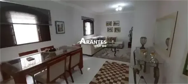 Casa com 4 Quartos à venda, 184m² no Santa Mônica, Uberlândia