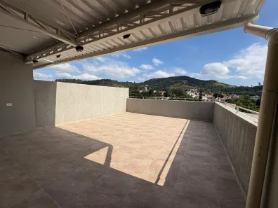 Apartamento com 2 Quartos para alugar, 122m² no Jardim Meny, São Roque