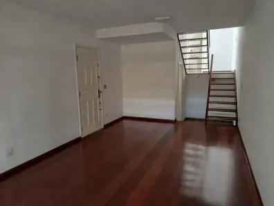 Sobrado com 3 Quartos à venda, 130m² no Jardim Trussardi, São Paulo
