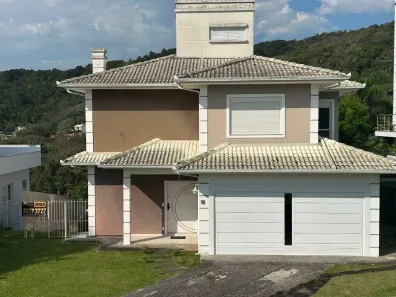 Casa de Condomínio com 4 Quartos à venda, 299m² no Córrego Grande, Florianópolis