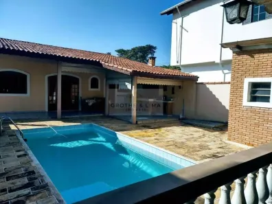Casa com 3 Quartos para venda ou aluguel, 250m² no Bosque dos Eucaliptos, São José dos Campos