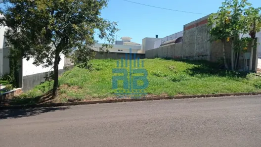 à venda, 450m² no Residencial Quinta das Flores, Presidente Prudente