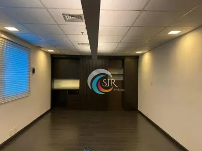 Sala Comercial para alugar, 200m² no Cerqueira César, São Paulo